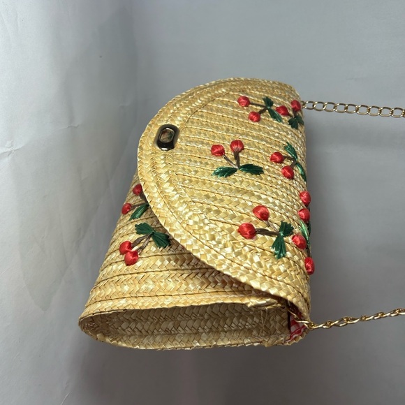 Straw Clutch with Red Floral Embroidery - Picture 3 of 8